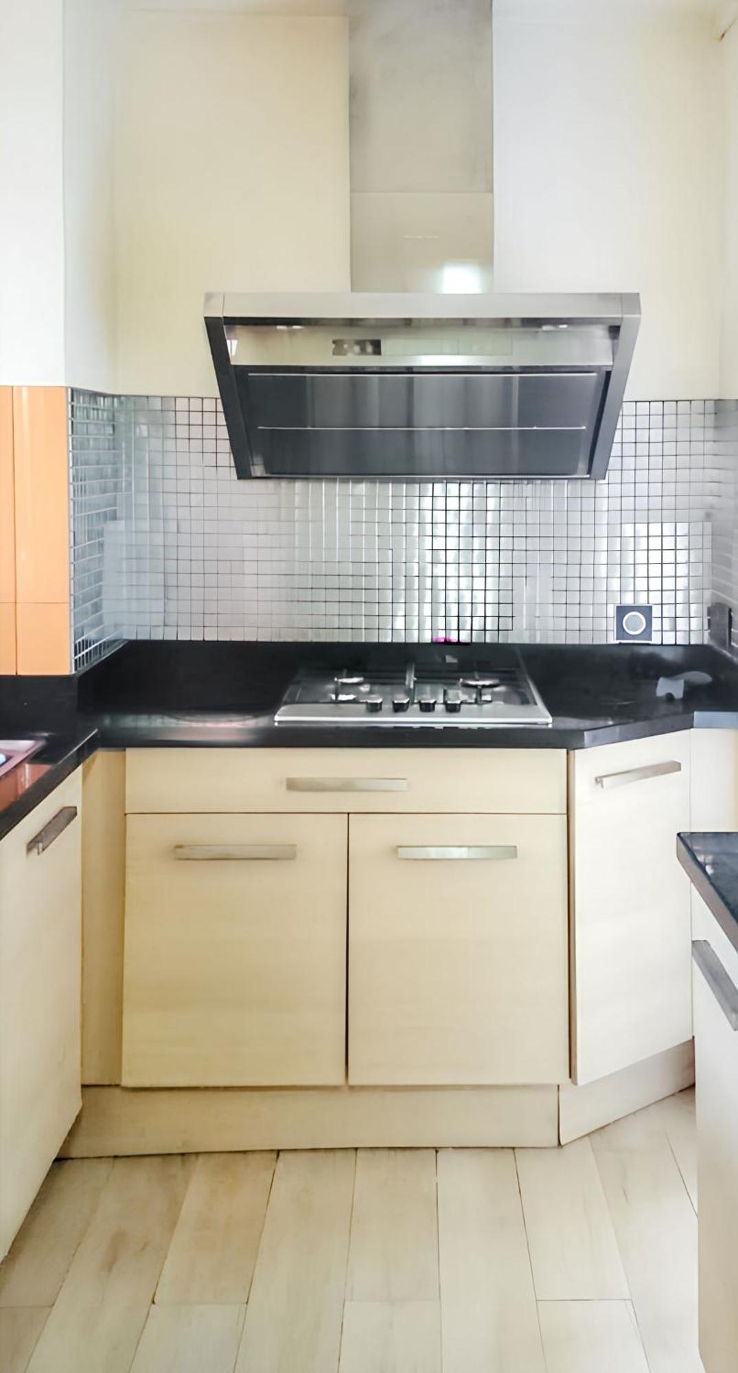 Spacious House In Flic En Flac With Shared Pool ภายนอก รูปภาพ