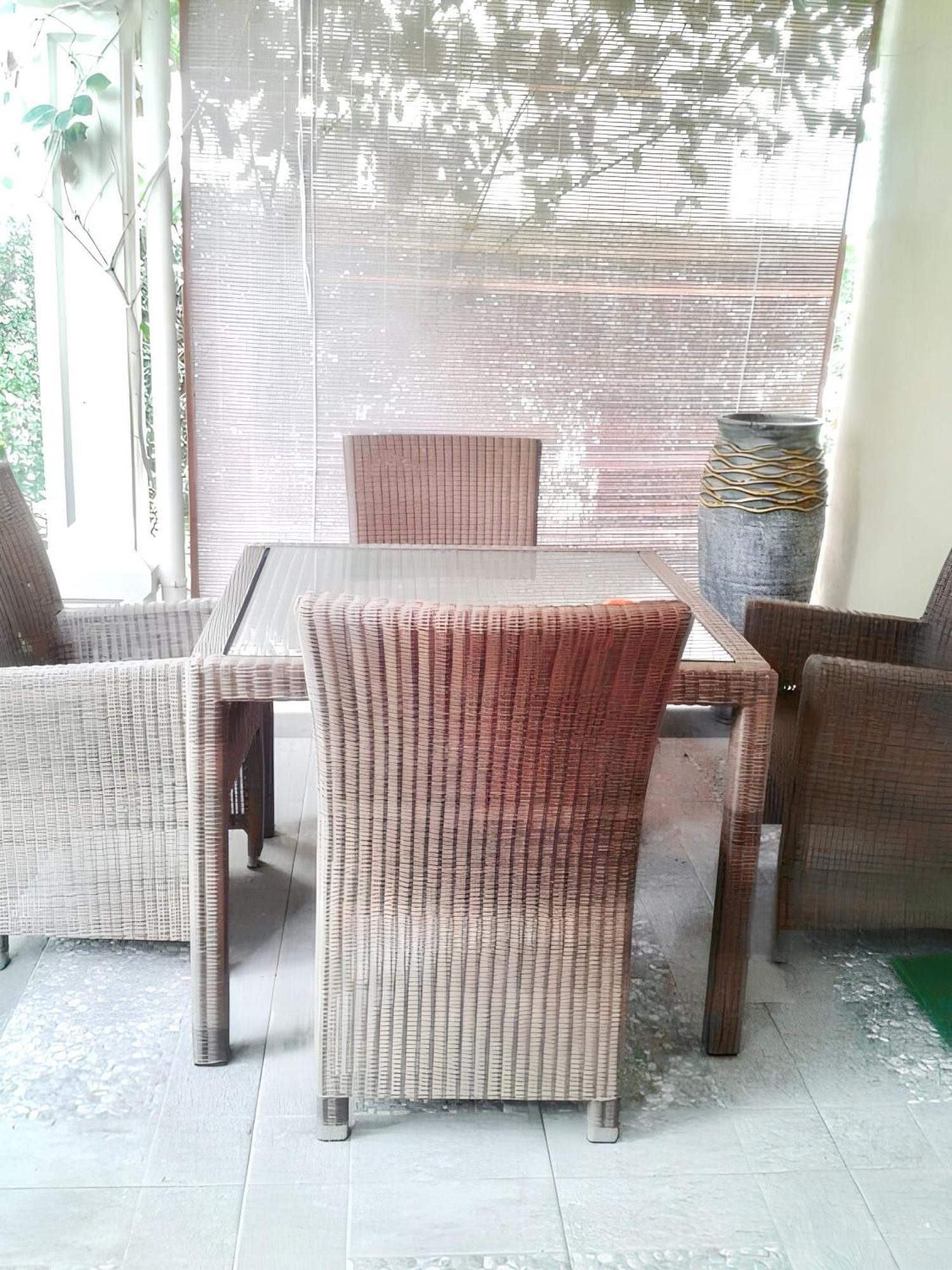Spacious House In Flic En Flac With Shared Pool ภายนอก รูปภาพ